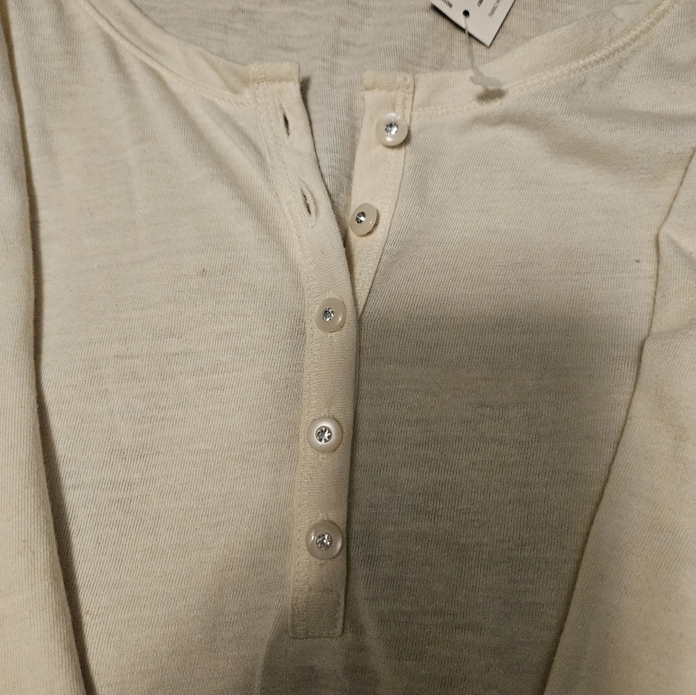 Old Navy Top NWT - Picture 2 of 8